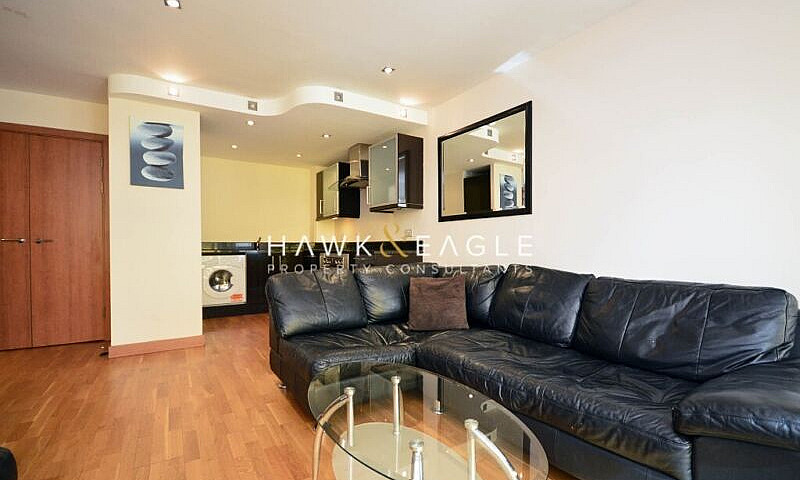 Stunning 2 Bedroom A...