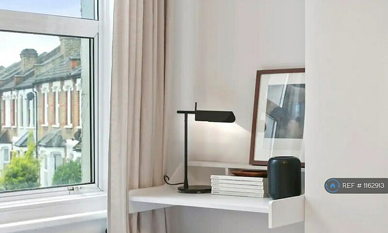4 Bedroom House In L...