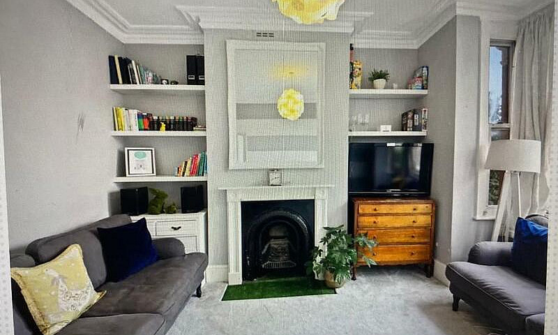 2 Bed Flat Furzedown...