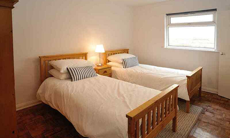 4 Bedroom House In H...