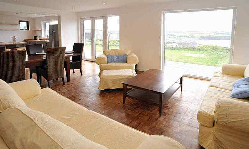 4 Bedroom House In H...