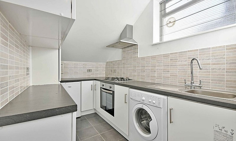 Luxury One Bed Flat ...