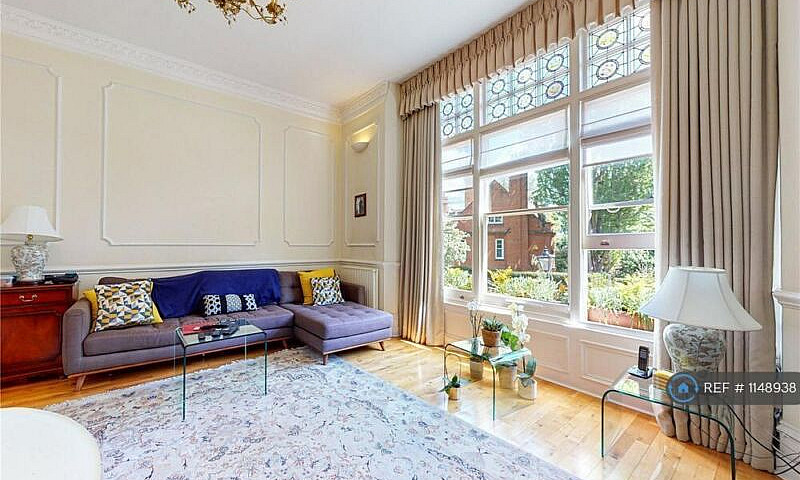 2 Bedroom House In W...