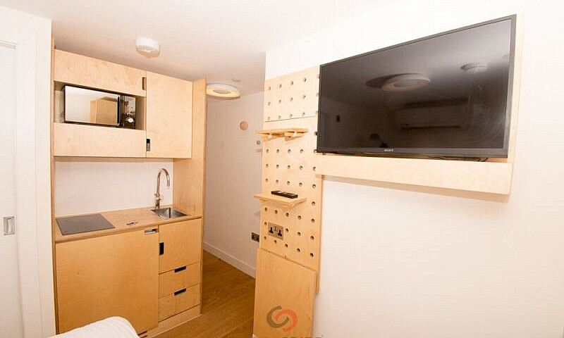  Double Studio Apart...