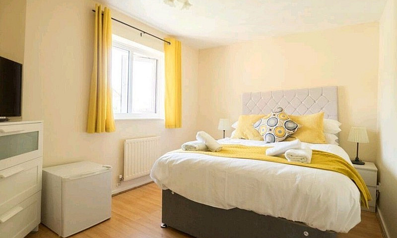 3 Bedroom Full Furni...