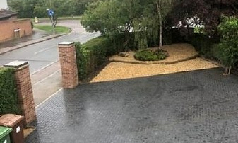 4 Bedroom House In M...