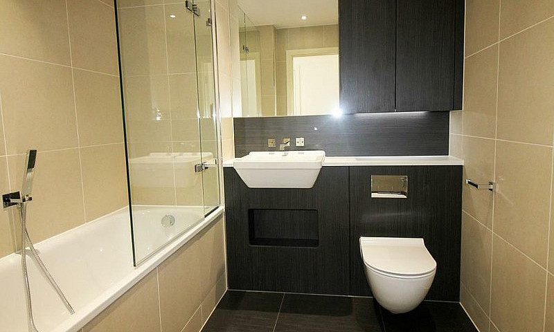 2 Bedroom Flat In Pi...