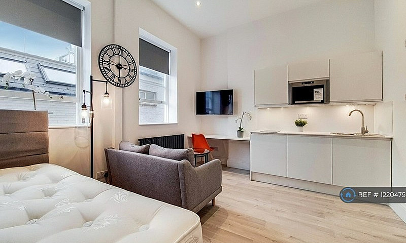 Studio Flat In Glouc...