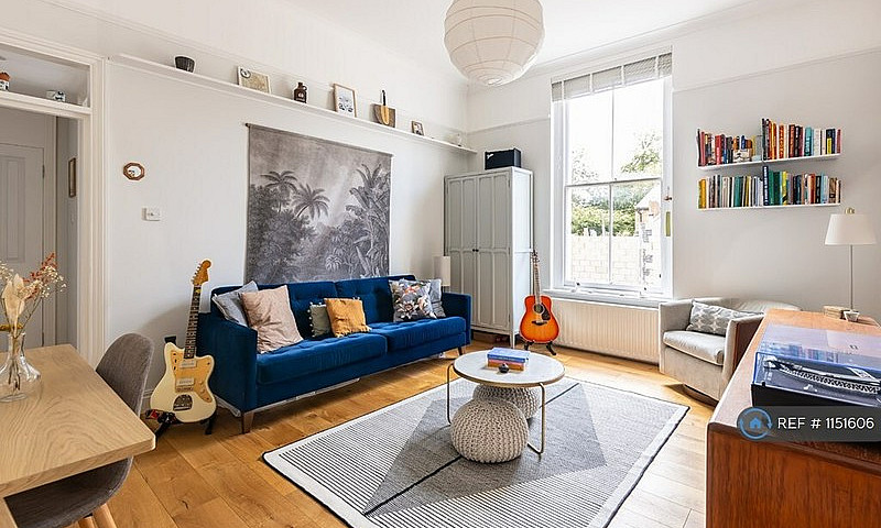 1 Bedroom Flat In Be...