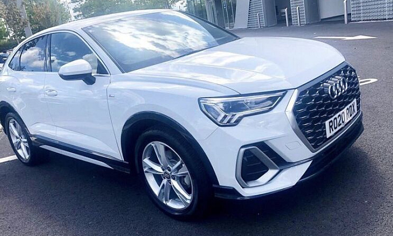 Audi Q3 S Line...