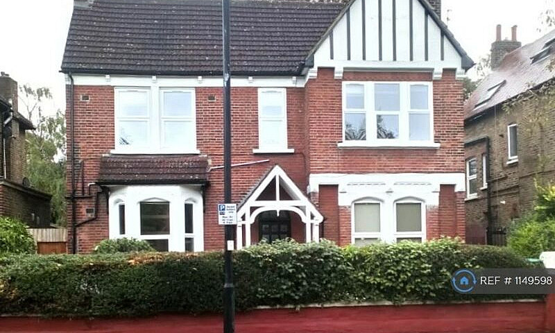 Studio Flat In Pierr...