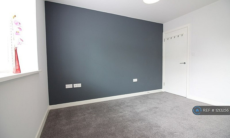 1 Bedroom Flat In Ca...