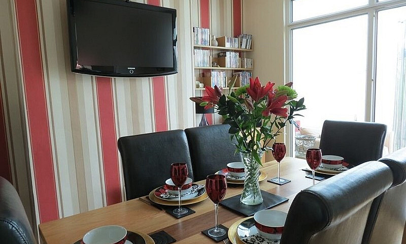 3 Bedroom Semi-Detac...