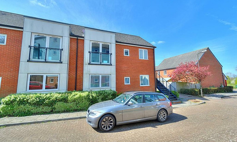 1 Bedroom Flat In Br...