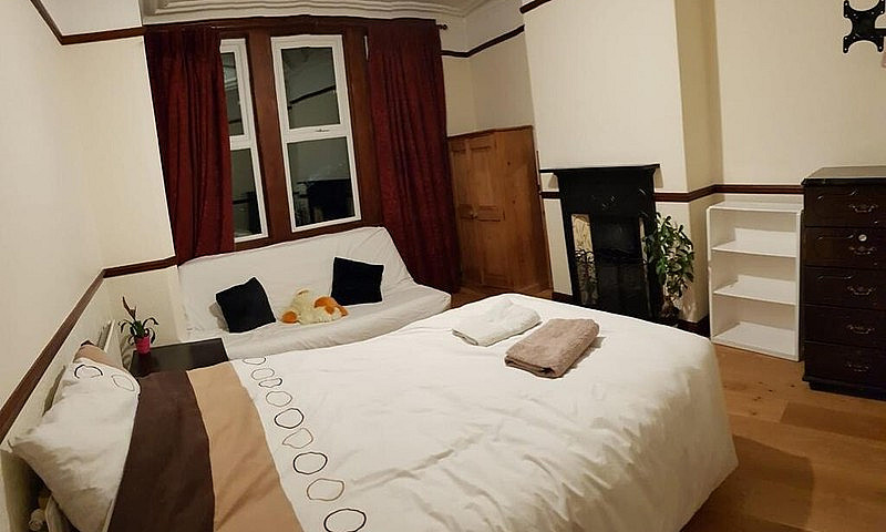 Ensuite Double Room ...