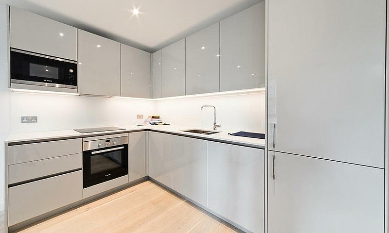 1 Bedroom Flat In We...