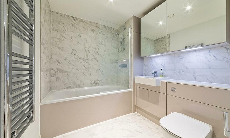 1 Bedroom Flat In We...