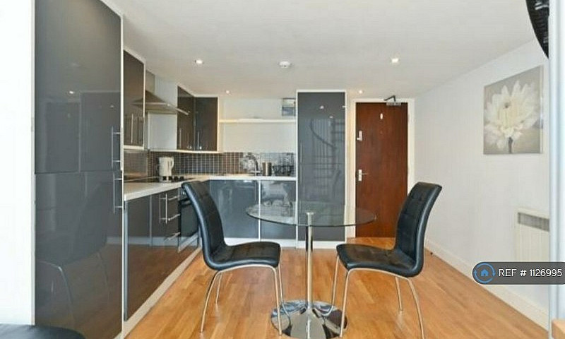 1 Bedroom Flat In Le...