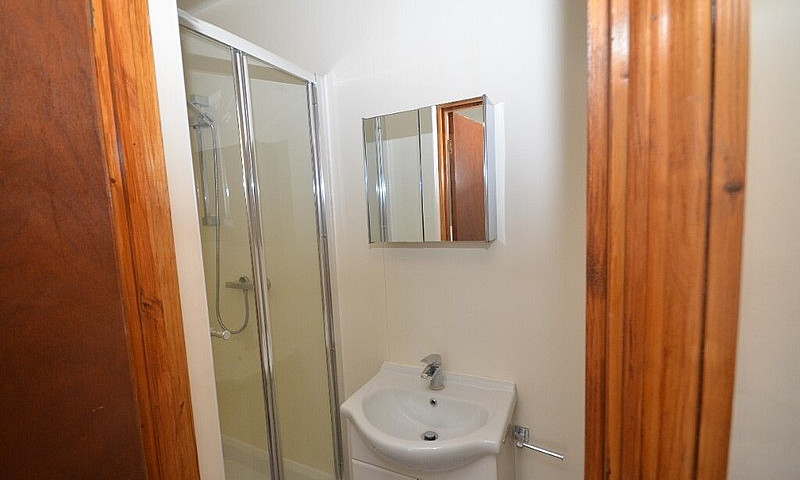 Double Room Availabl...