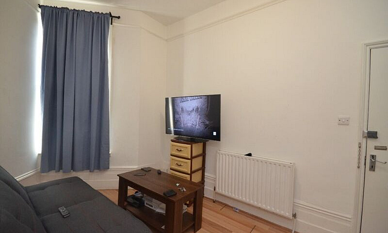 Cheap One-Bedroom Ap...