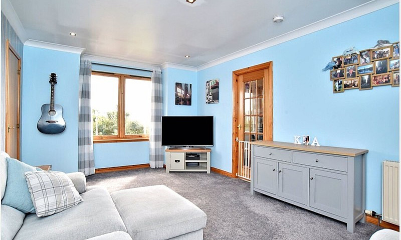 Self Contained 2 Bed...