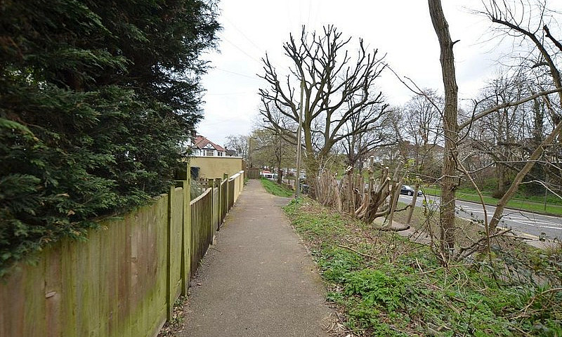 3 Bedroom House In N...