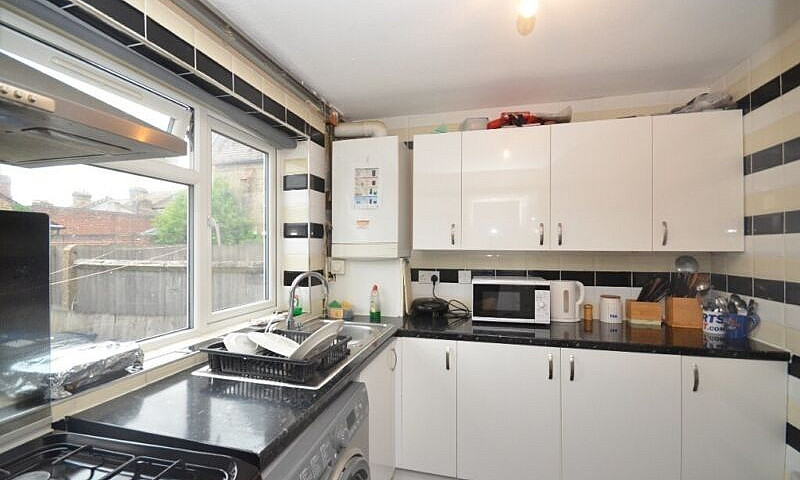 Double Room Availabl...
