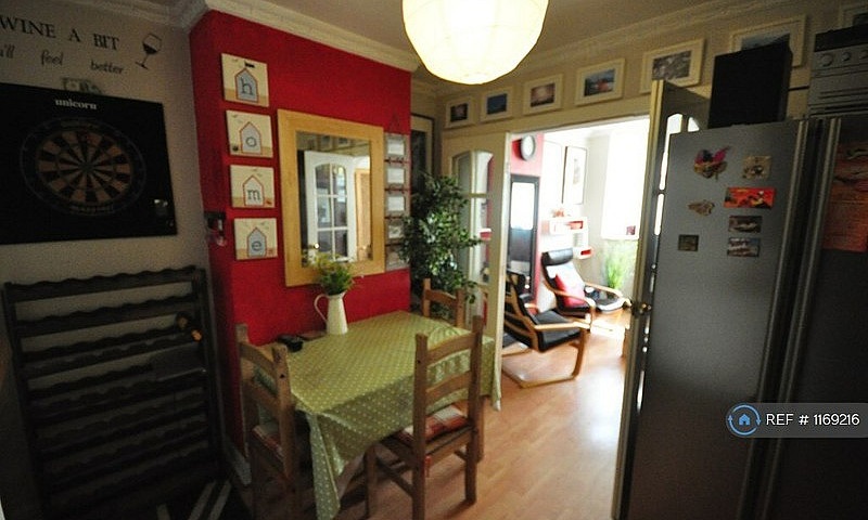 1 Bedroom In Bamford...