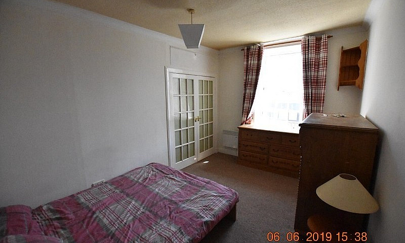 93 2/2 South Street,...