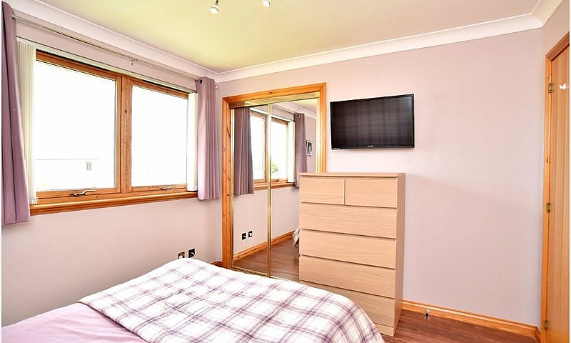 Self Contained 2 Bed...