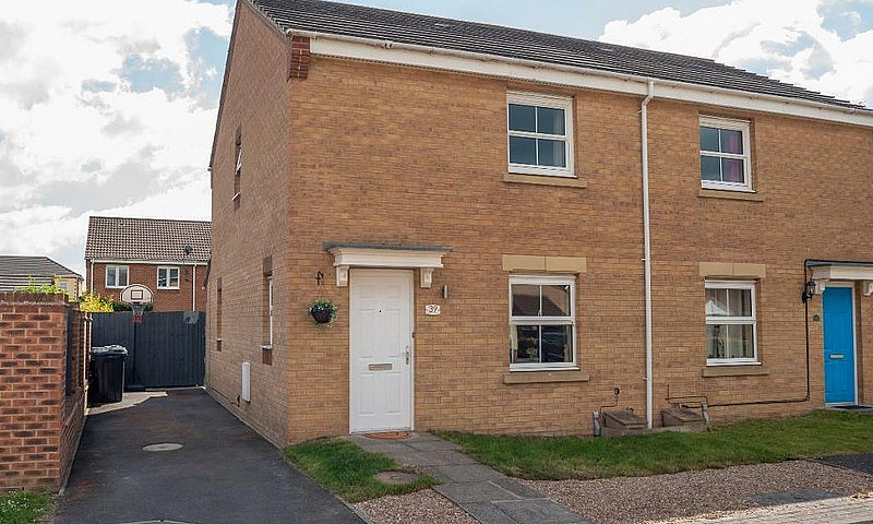 3 Bedroom House In P...