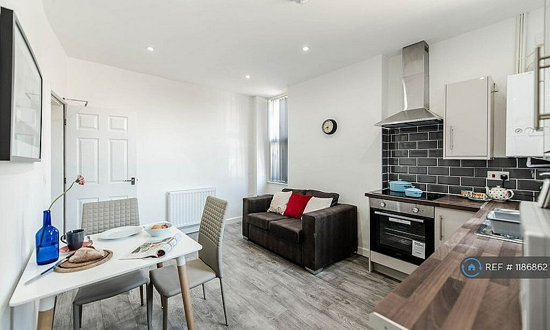 1 Bedroom In Hyde Ro...