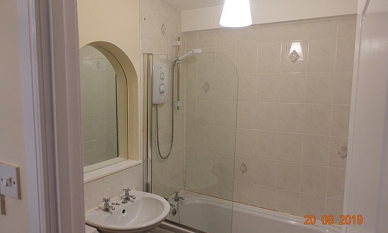 2 Bed First Floor Fl...