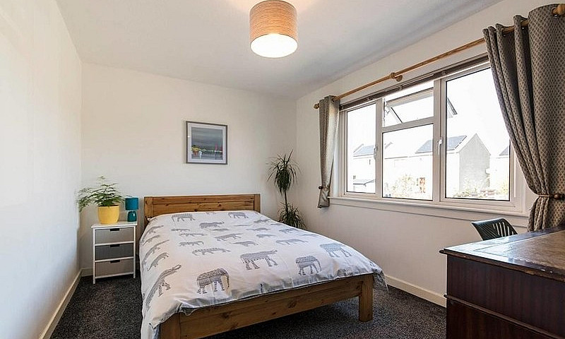 Stunning 2 Bed Famil...