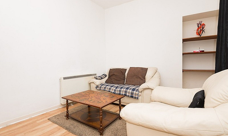 1 Bedroom Flat In Cr...
