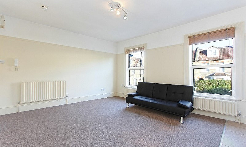 Lovely 1 Bed Flat In...