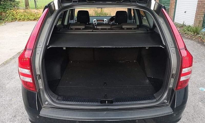 Kia Ceed ...