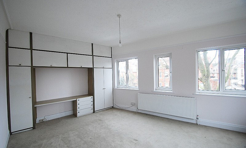 Three Bedroom Un-Fur...