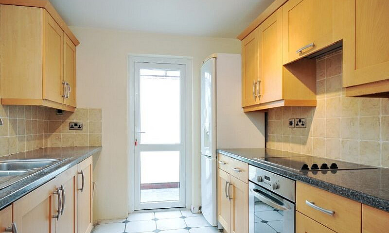 2 Bed End Of Terrace...