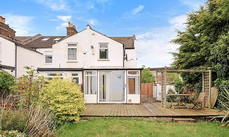 2 Bed End Of Terrace...
