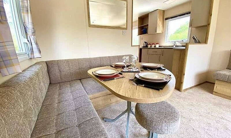 3 Bed Holiday Home I...