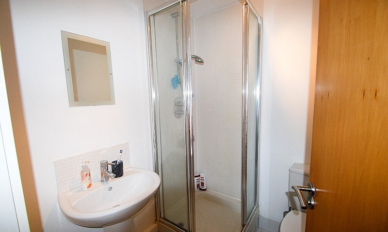 2 Bedroom, 2 Bathroo...