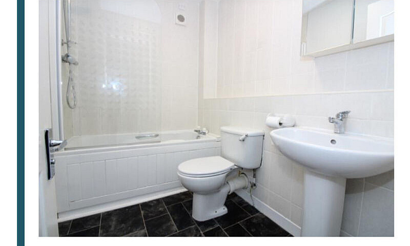 Two Bedroom. 12 Bamf...