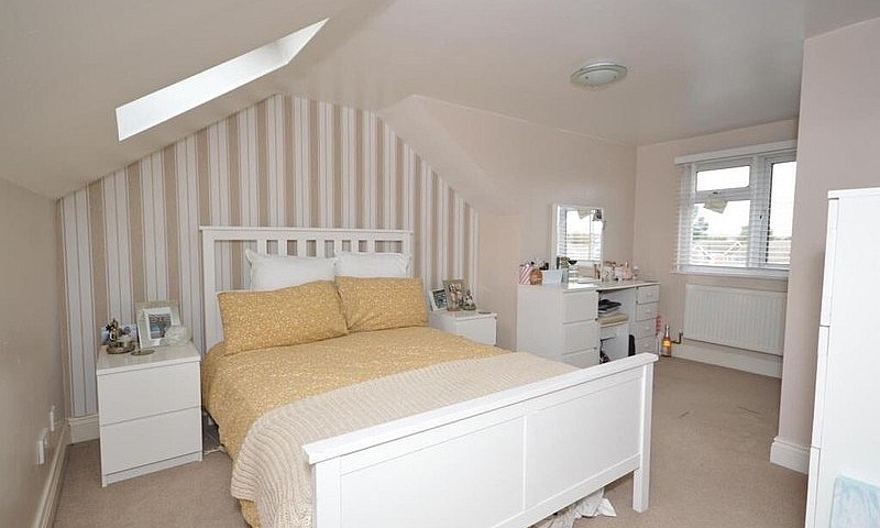 Spacious Master Room...