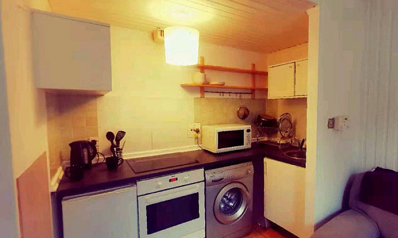 One Bedroom Flat Hay...