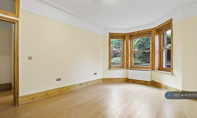 3 Bedroom Flat In Bi...