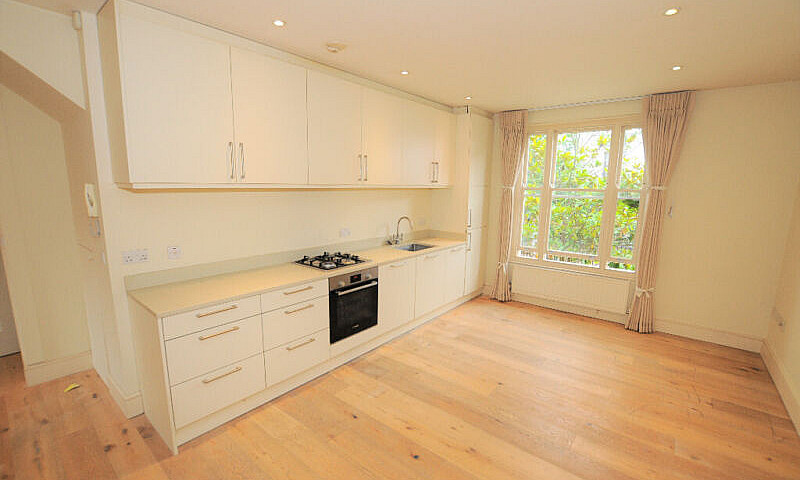 Stunning 3 Bed Duple...