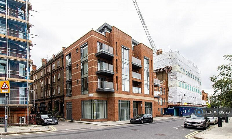 1 Bedroom Flat In Av...
