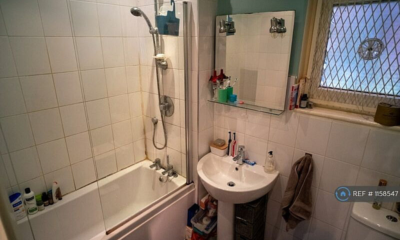 1 Bedroom Flat In Co...