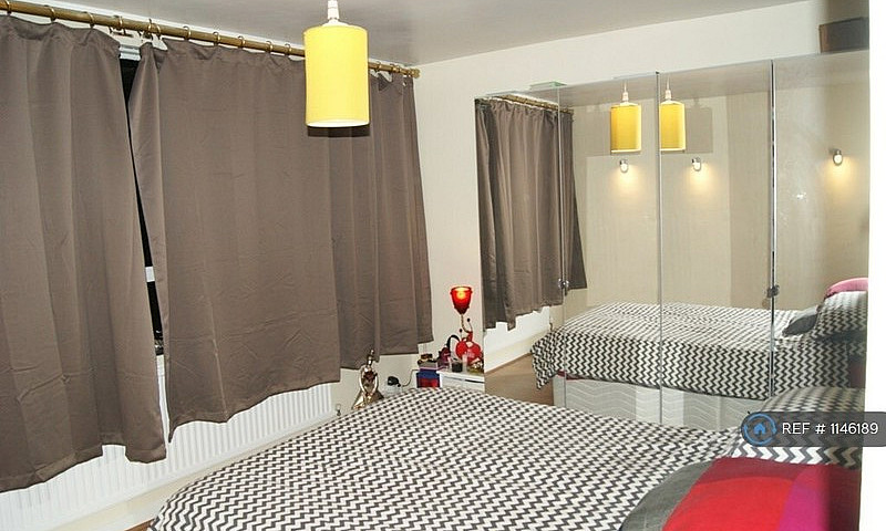 1 Bedroom In Station...